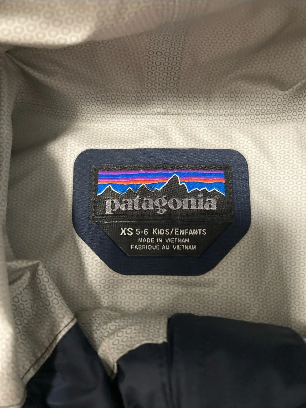 Patagonia Torrentshell Rain Jacket  Hooded Kids Infant XS 5-6 Black